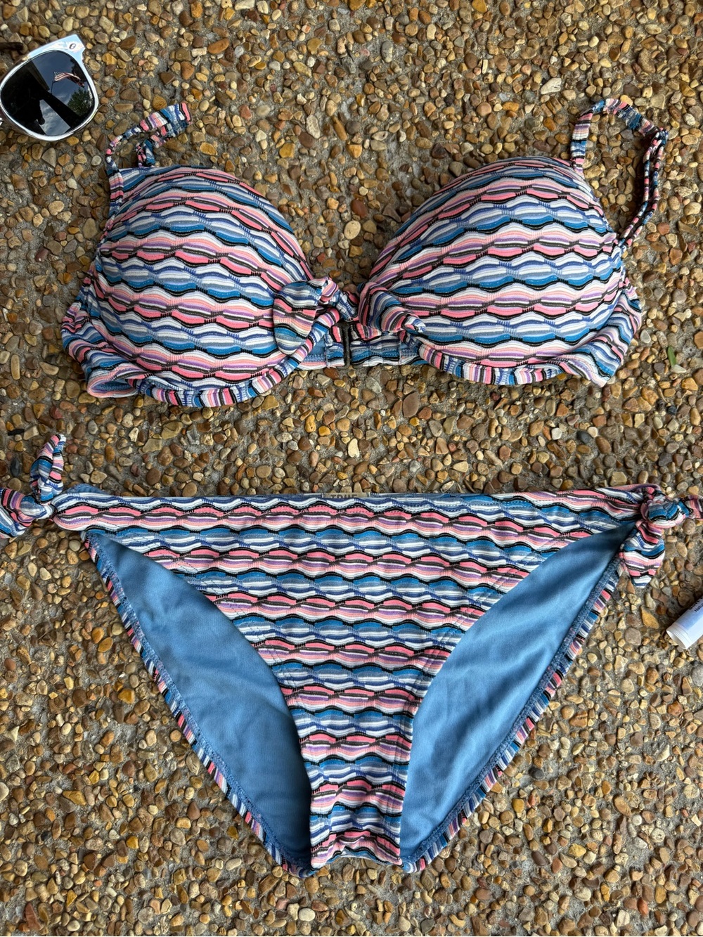 True Craft Multi-Color Shimmer Waves Bikini Set - Size L (Excellent Condition)